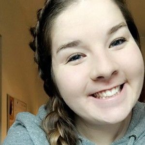 Meet your Posher, Caroline